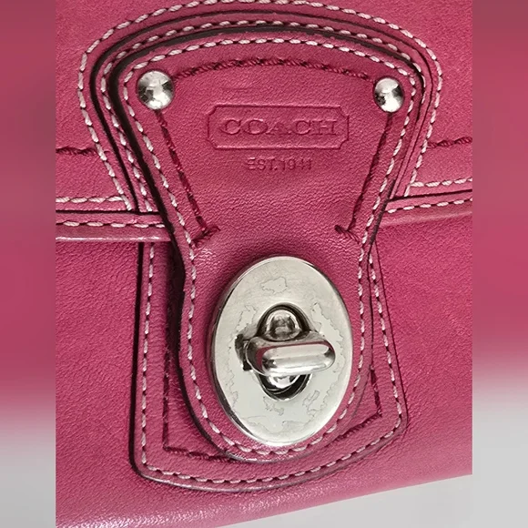 Coach Vintage GiGi Pink Wallet - Picture 3 of 7